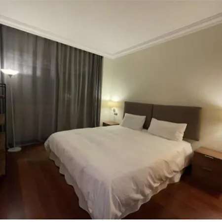 Embrujo De Banus - Spacious 2 Bedroom Steps Away From ماربيا